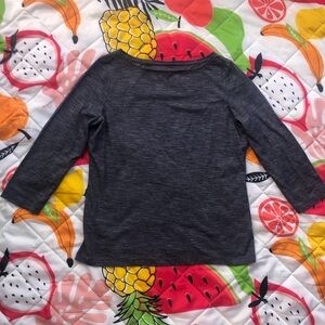 3/$25 Grey cropped sleeves top
